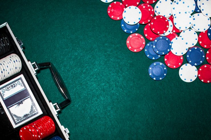Pemandangan mobile bor emas di layar ponsel